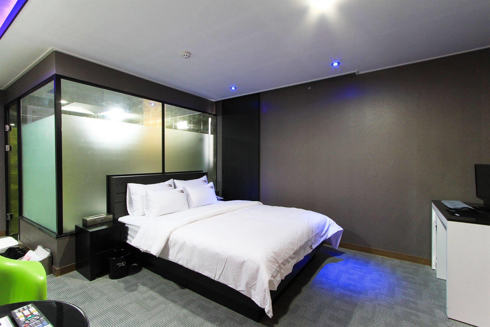 בוסאן Haeundae Foru Hotel מראה חיצוני תמונה