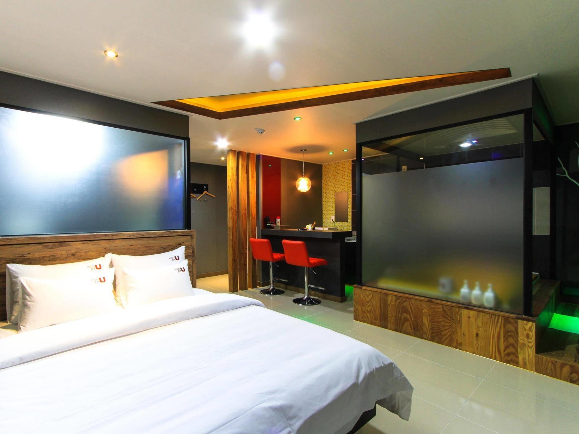 בוסאן Haeundae Foru Hotel מראה חיצוני תמונה